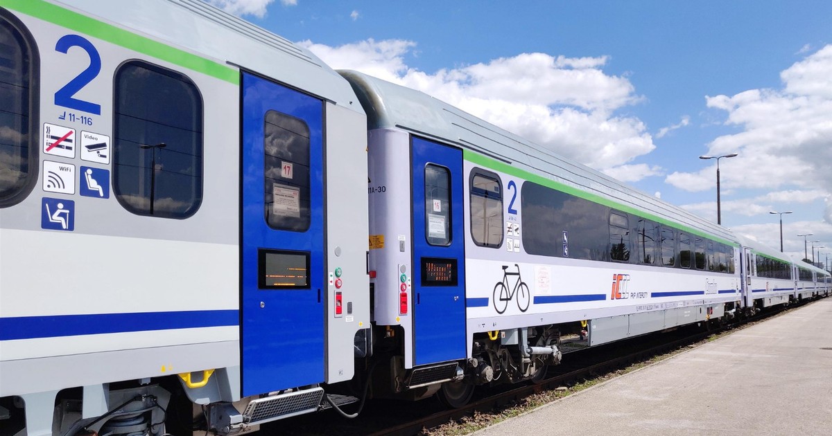 Tanie bilety PKP wracają w nowej odsłonie. Kupisz je taniej niż hot doga na peronie!