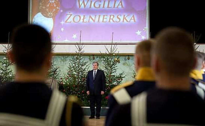 Prezydent życzył żołnierzom... podwyżek!