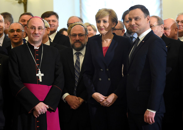 Prezydent na spotkaniu z przedstawicielami kościołów: Wspólnota narodowa składa się z ludzi różnych wyznań