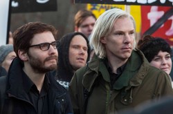Benedict Cumberbatch w filmie o WikiLeaks "moralnie niewłaściwy"