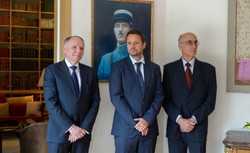 Rafał Trzaskowski i Włodzimierz Puzyna odznaczeni Legią Honorową