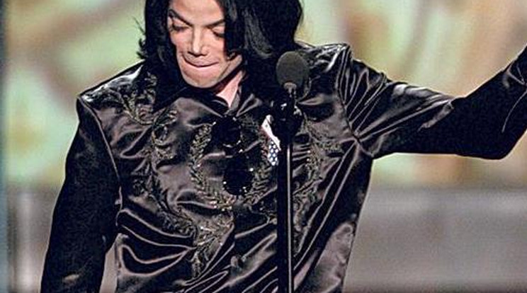 55 milliárddal hallgattatta el áldozatait Michael Jackson!