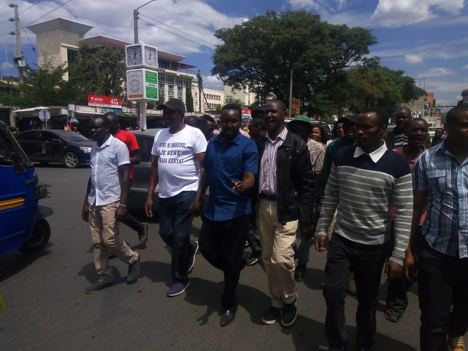 Bahati MP Kimani Ngunjiri leads demonstrations against Uhuru's washenzi comment
