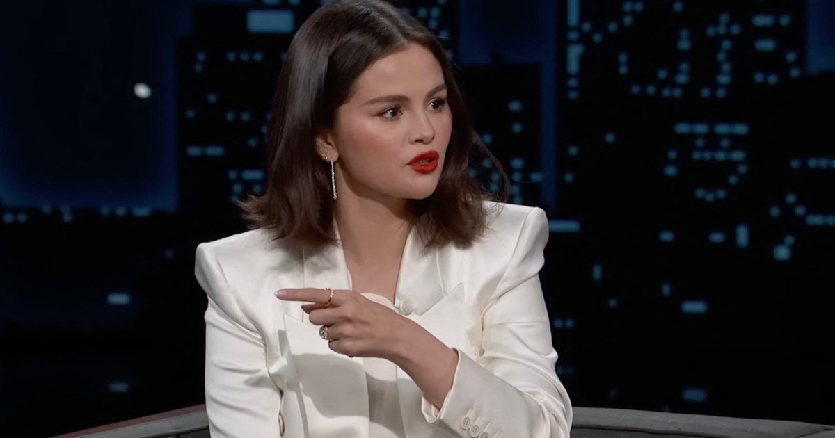 Egy egész kádnyi sajtszósszal lepte meg vőlegénye Selena Gomezt – nem vicc, itt a videó!