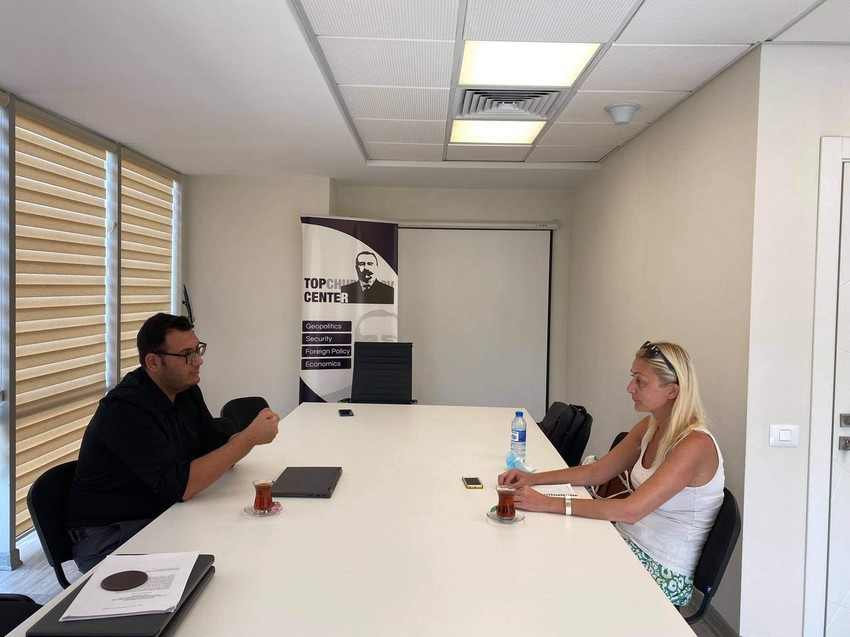 Ajaz Rzajev iz Topčubašov centra u razgovoru sa novinarkom "Blica"