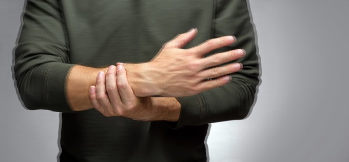 Mérföldkő a Parkinson-kór kezelésében - a terápia után szinte rögtön megszűnt a remegés