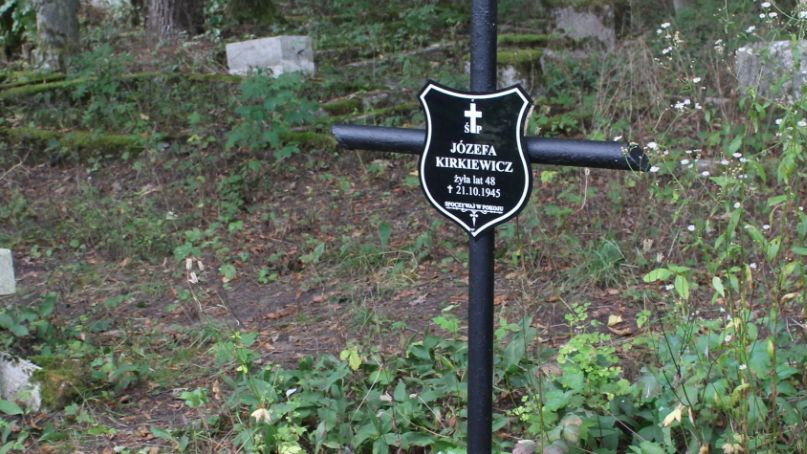 Grób Józefy Kirkiewicz zachował się do dzisiaj. Jest dopatrzony. Znajduje się pośród resztek niemieckich nagrobków. 