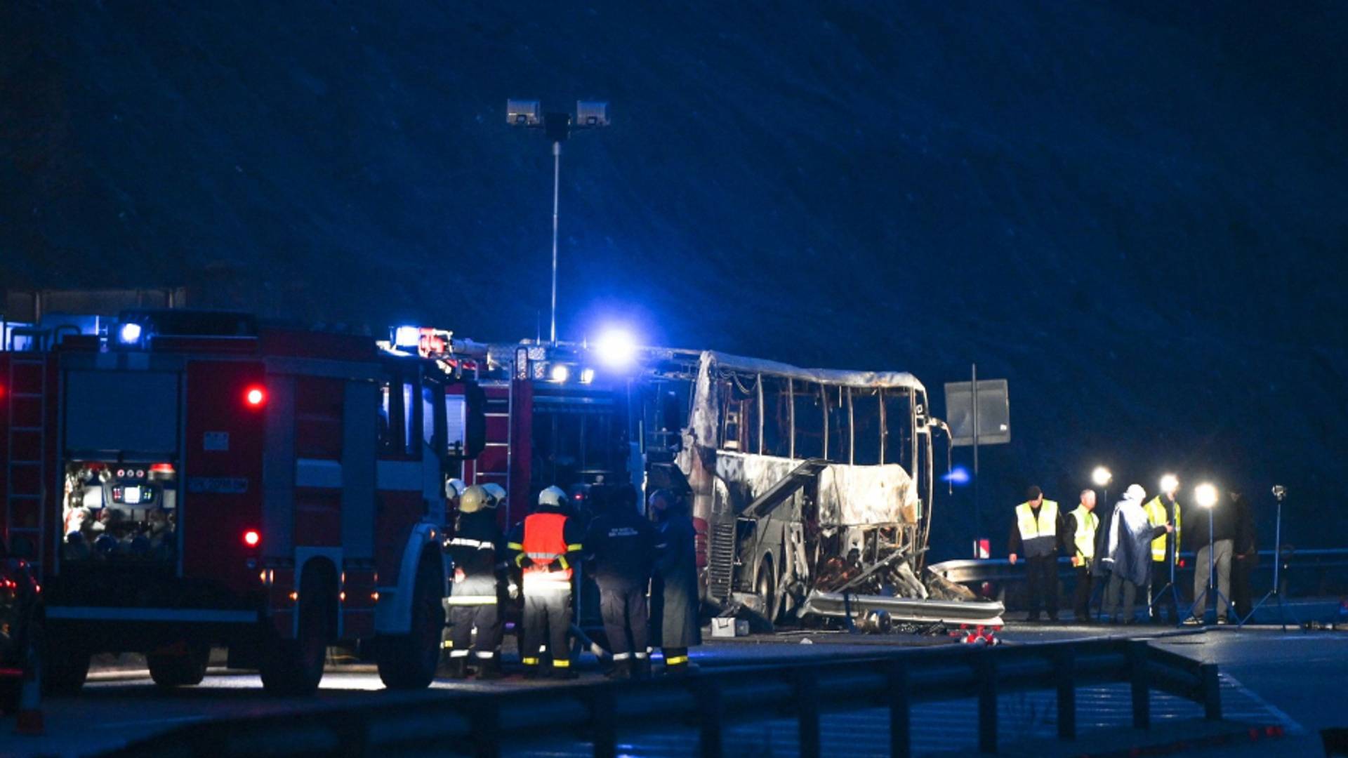 Stravična nesreća - u zapaljenom autobusu poginulo 46 ljudi iz Severne Makedonije, među njima 12 dece