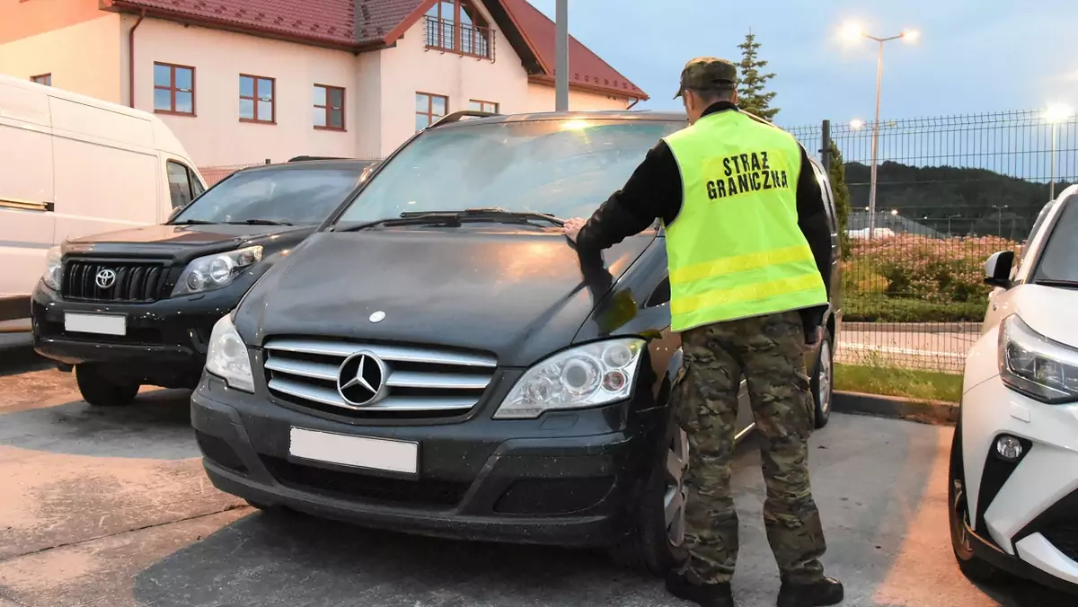 Strażnicy graniczni przerwali podróż Mercedesem do Ukrainy