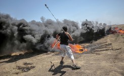 'Haaretz' krytykuje izraelską armię: Ostra amunicja nie powstrzyma młodych ludzi, którzy nie mają niczego do stracenia