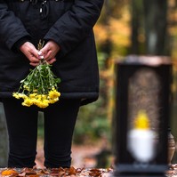 Nem mindegy, hogy bánat, vagy krónikus gyász emészti: így különböztetheti meg a kettőt