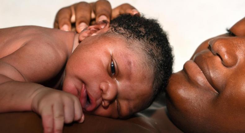 Le poids des bébés triple la première année