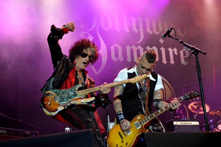 Hollywood Vampires. Warszawa, Torwar, 12 czerwca 2018 roku