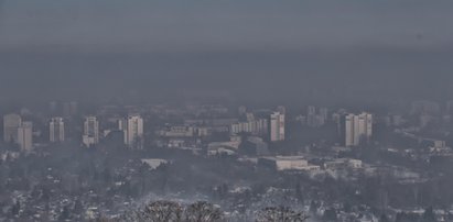 Służby za późno informują o smogu?! Zobacz, jak robią to w innych państwach