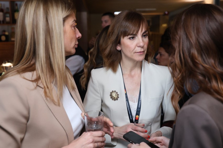 Marjana Davidović NESTLE i Vesna Damjanić urednica TV Bloomberg i Marjana Davidović, NESTLE