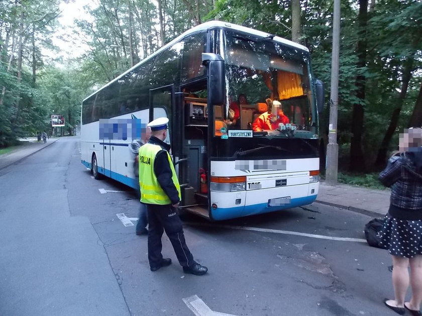 policjanci z Sopotu zatrzymali do kontroli autokar z turystami