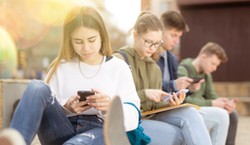 Szkoły przygotowują się do egzekwowania zakazu dla telefonów