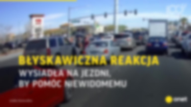 Błyskawiczna reakcja. Wysiadła na jezdni, by pomóc niewidomemu