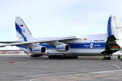 Ukraina zajmuje Rosjanom samoloty Rusłan. Chodzi o 12 maszyn