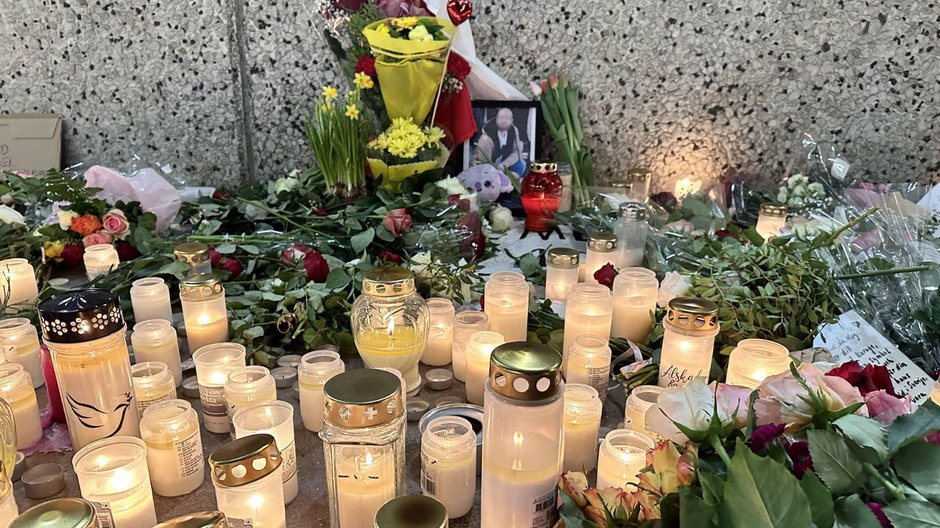 Szwecja, kwiaty złożone po zabójstwie Polaka