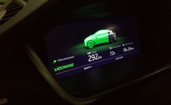 Koreański koncern LG Chem doładuje Polskę miliardami w jednym miejscu. W drugim stawia ultimatum