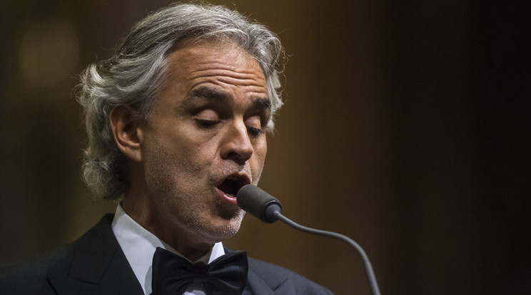 Andrea Bocelli joggal büszke fiára/ Fotó: MTI-Szigetváry Zsolt