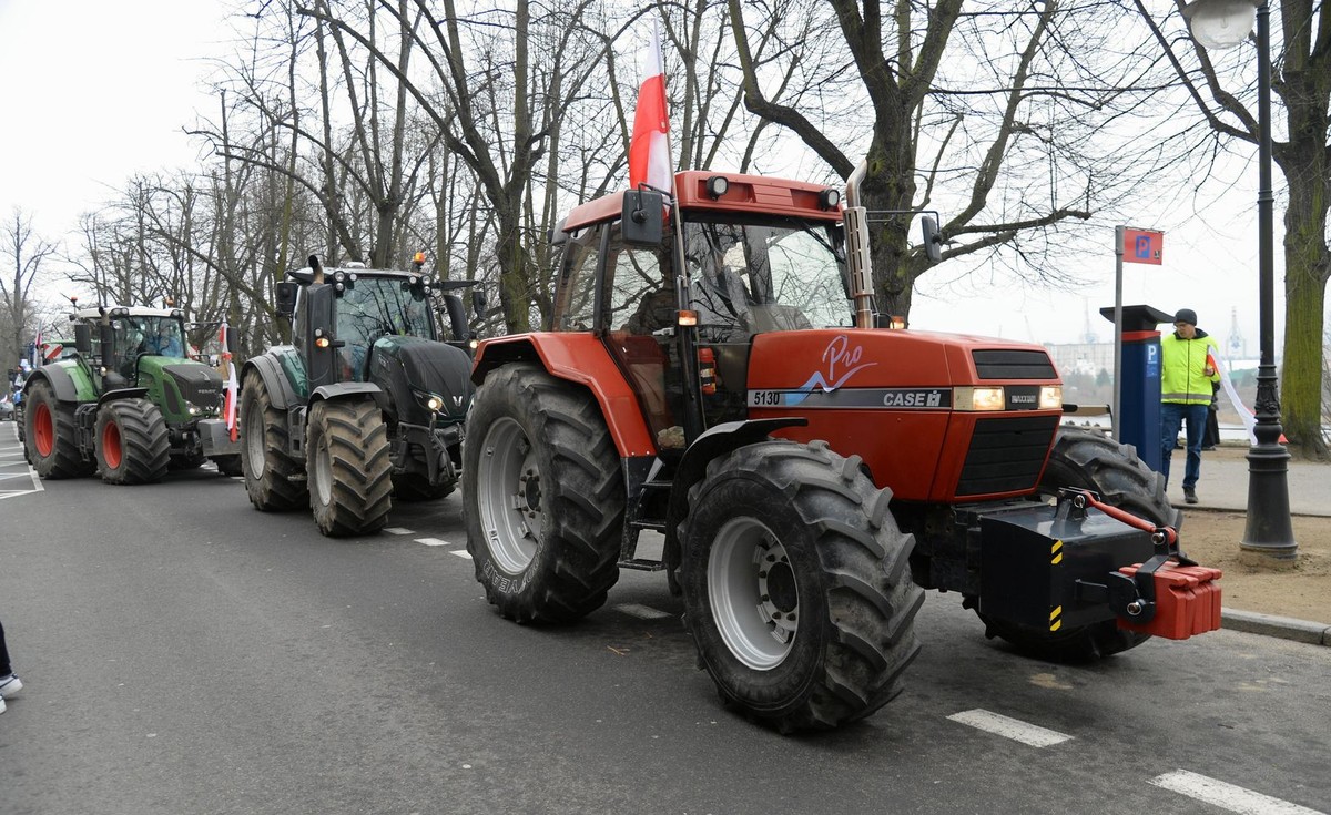  Dziś do protestujących dołączają rolnicy z kolejnych powiatów. Gdzie będą utrudnienia?