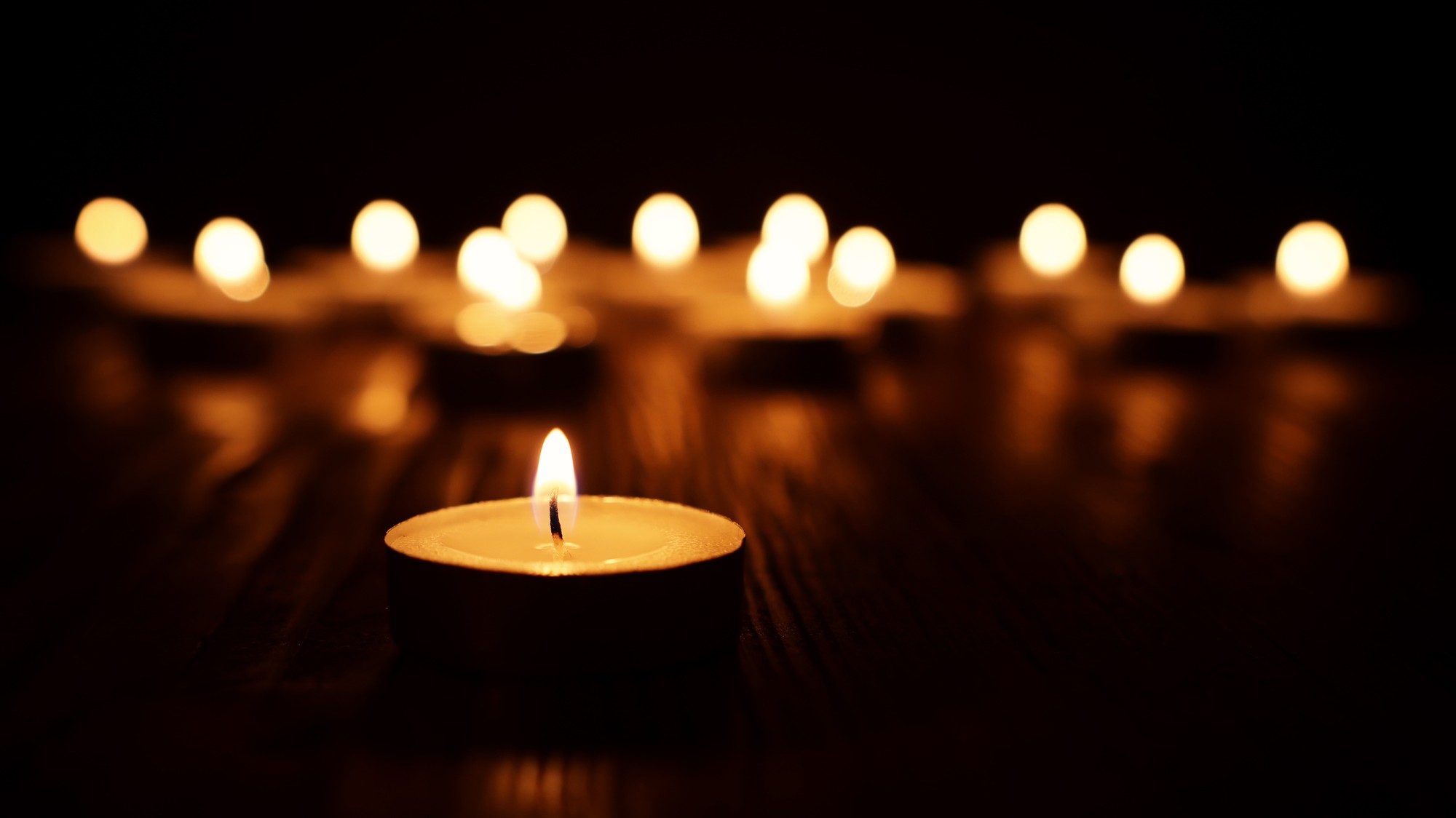 Ve mi Smutn Spr va Zomrela Dlhoro n Tv r Telev zie JOJ Koktejl sk