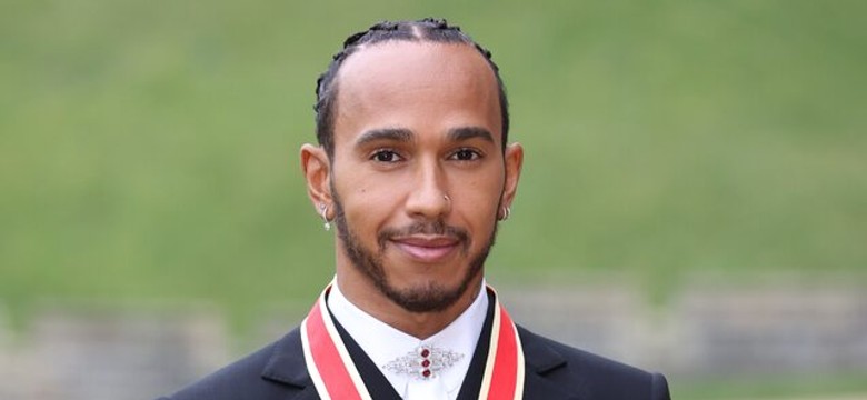 Sir Lewis Hamilton. Kierowca F1 poszedł w ślady innych mistrzów