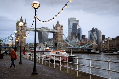 Prawie rok po brexicie Wielka Brytania liczy same straty. Zysków na razie nie widać