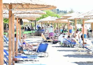 Vodič za turiste: Da li sme da se pije voda sa česme u Grčkoj? 