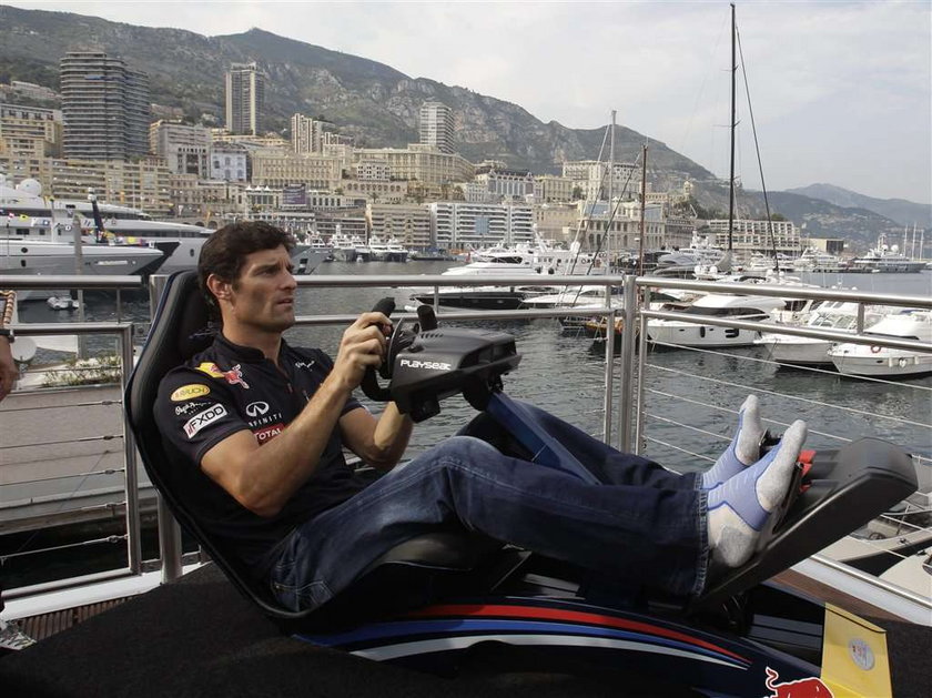 Mark Webber uczy się pilotażu