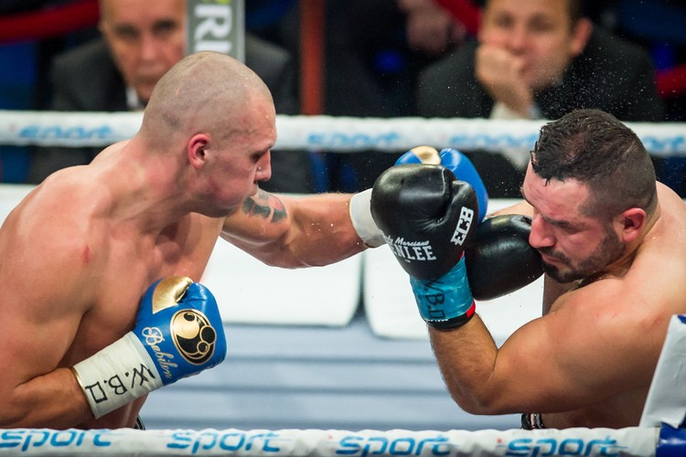 Głowacki pokonał Seferi'ego i zdobył pas WBO