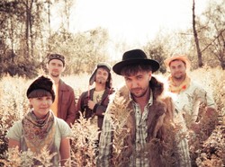 Płyny prosto do ucha, ale niebanalnie