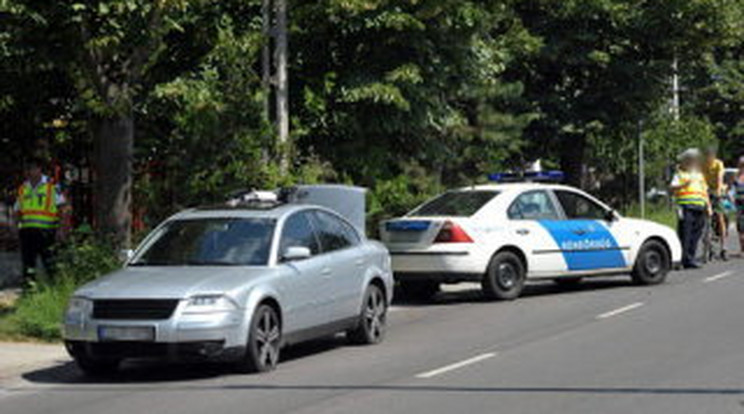 Rendőrautók ütköztek az őrült hajszában