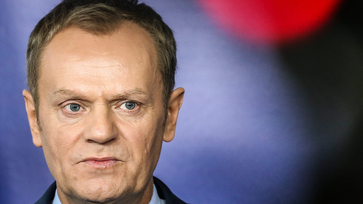 Premier Donald Tusk przybył do Paryża. Z prezydentem Francji Francois Hollande'em zamierza rozmawiać przede wszystkim o sytuacji na Ukrainie.