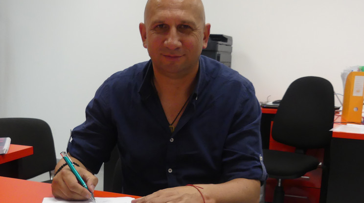 Miriuta 2015-ben távozott a Győr együttesétől, azóta csak  román klubokat, illetve a német Energie Cottbus együttesét irányította. Most Kisvárdán kap lehetőséget