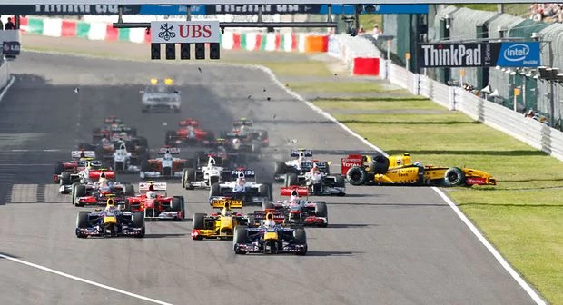 Grand Prix Japonii 2010: Red Bulle najszybsze, Kubica z urwanym kołem (relacja, wyniki)