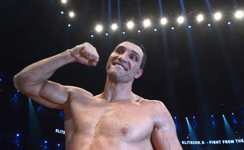 Zobacz jak Kliczko 'lał' Wacha. Polak jednak nie padł na deski