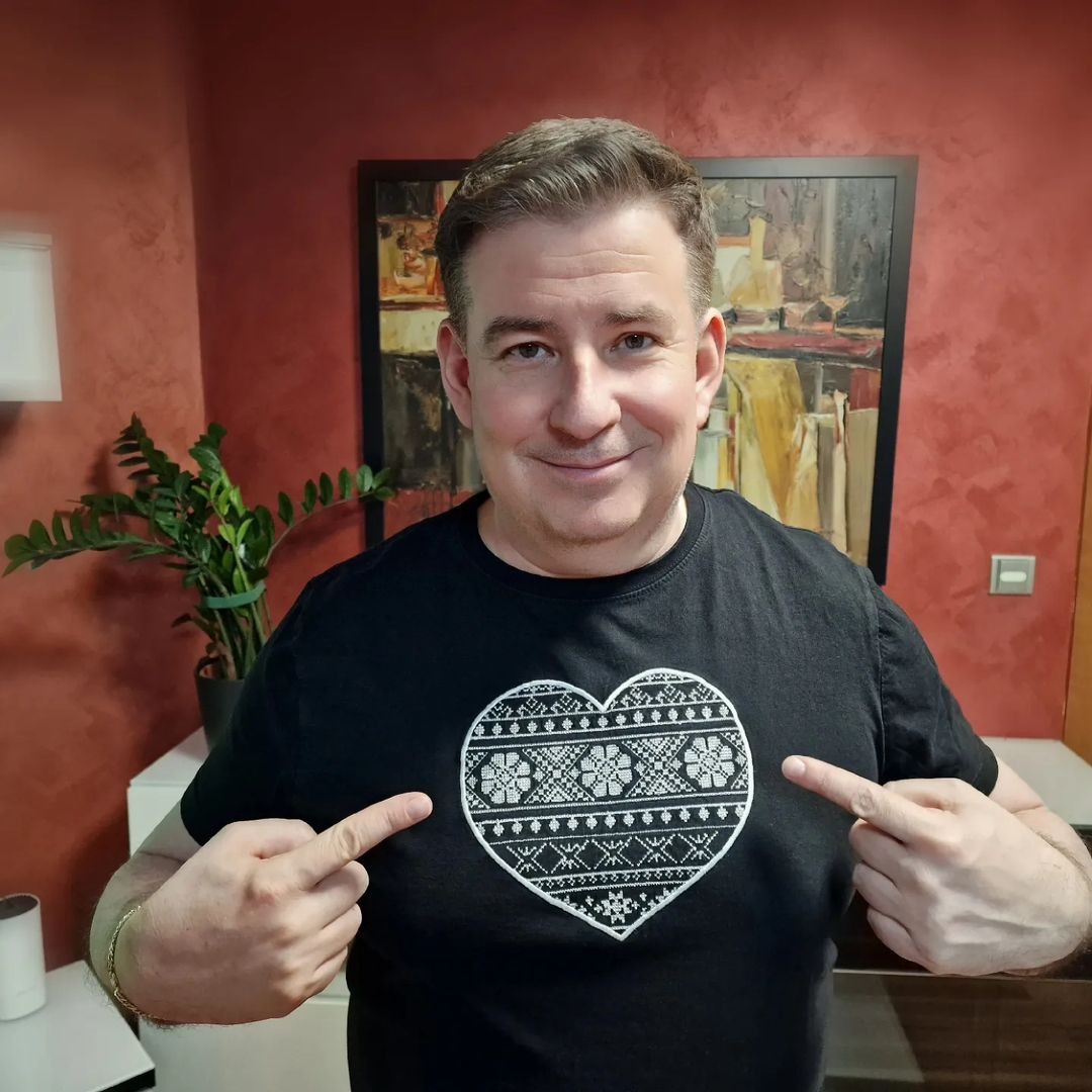 Moderátor Patrik Herman.