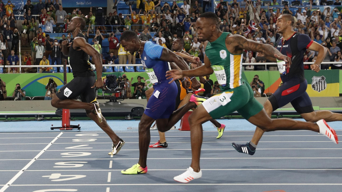 Największą historią niedzielnego biegu na 100 metrów na igrzyskach w Rio był kolejny, siódmy już złoty medal olimpijski Usaina Bolta. Jamajczyk jak zwykle przyćmił swojego największego rywala, którym jest Justin Gatlin. Amerykanin nie dość, że znów bezpośredni pojedynek przegrał, to jeszcze na stadionie przywitały go gwizdy niektórych kibiców. Jednak, jak sam przyznał, nie zwrócił na nie uwagi.