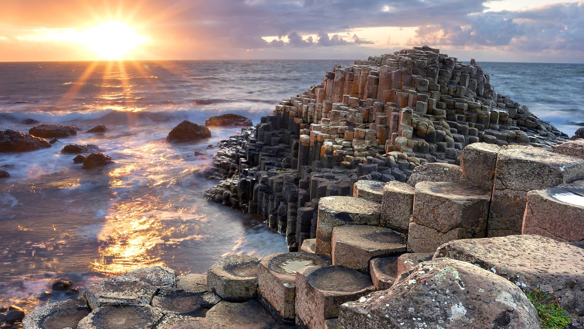 Sunset at Giants causeway