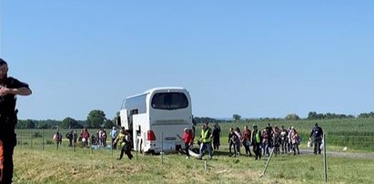 Wypadek autokaru z dziećmi. 4 osoby w szpitalu