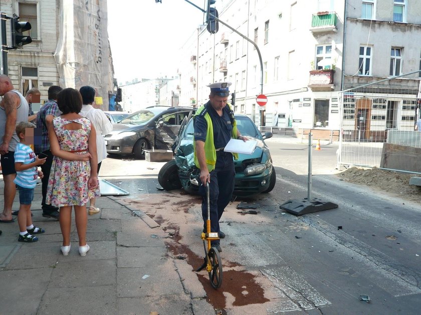 Wypadek na Żeromskiego w Łodzi. Są ranni