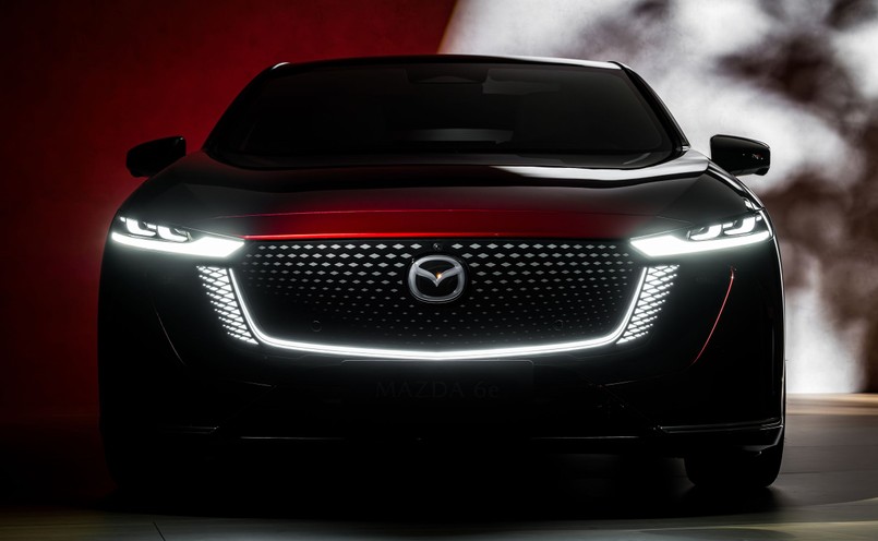 Nowa Mazda 6e