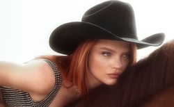 Margaret życzy "Miłego lata" w nowym singlu