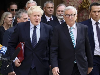  Jean-Claude Juncker i Boris Johnson po spotkaniu w Luksemburgu (wrzesień 2019 r.)