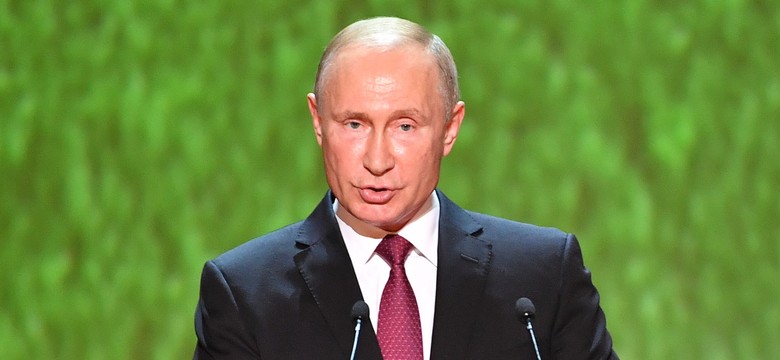 Władimir Putin obiecał wizy dla "kibiców, którzy pokochali Rosję"