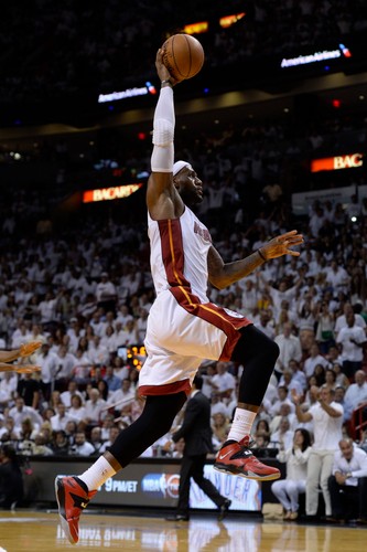 Miami Heat o krok od awansu do finału