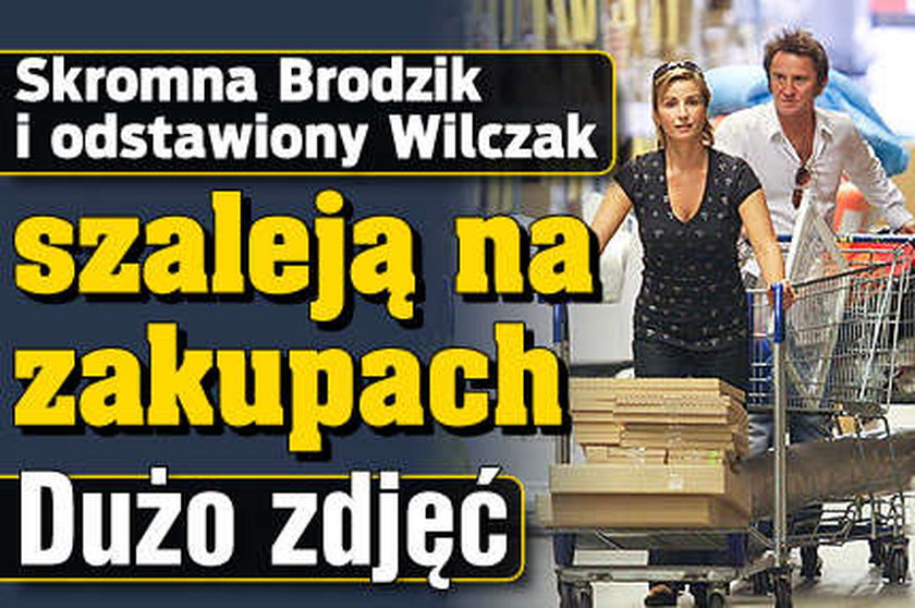 Skromna Brodzik i wylansowany Wilczak szaleją na zakupach. FOTO